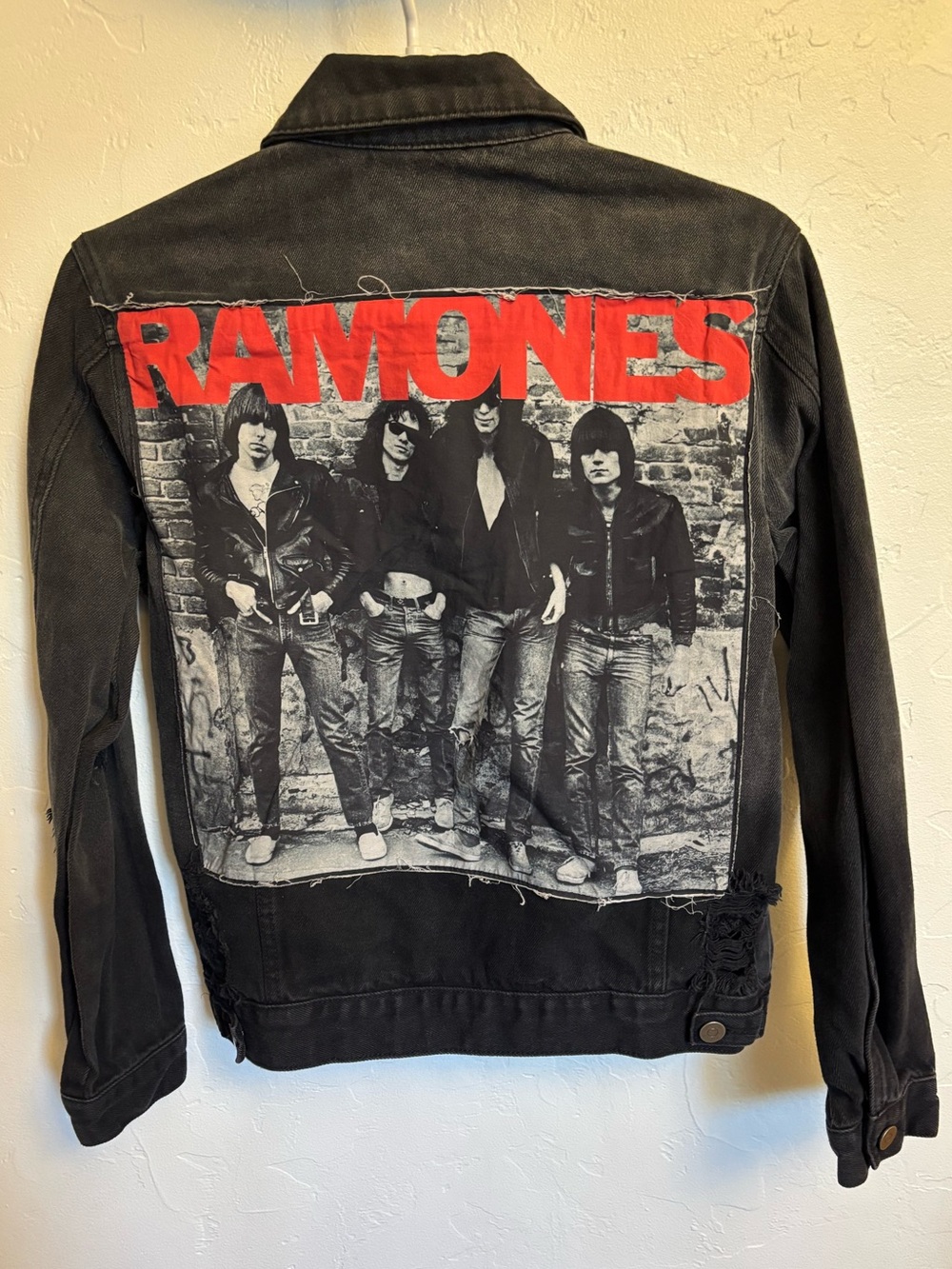 Ramones 1-2-3-4 Graphic Black Denim Jean Jacket Sz S Distressed